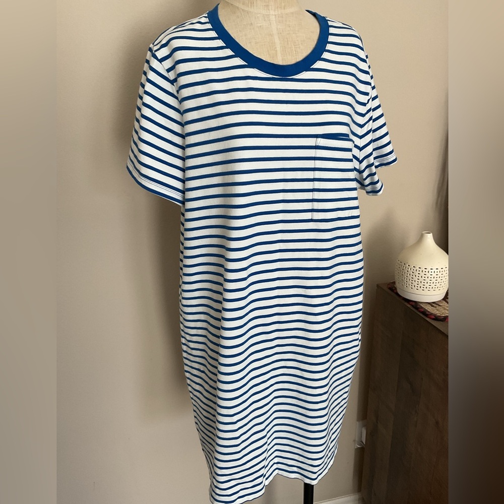 Banana Republic Women’s Cotton Blue and White Striped Shirt Dress. Size XXL.